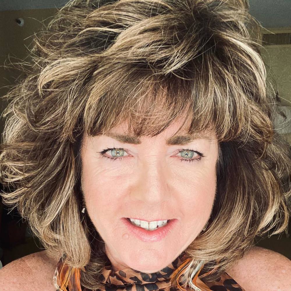 Meet your Posher, Cynthia